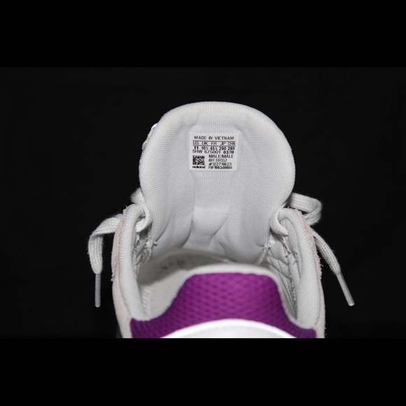 Adidas - Picture 5 of 5